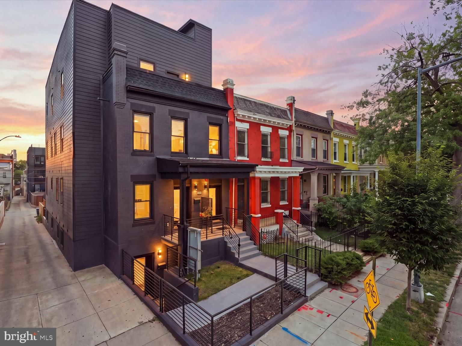 616 KENYON STREET NW photograph