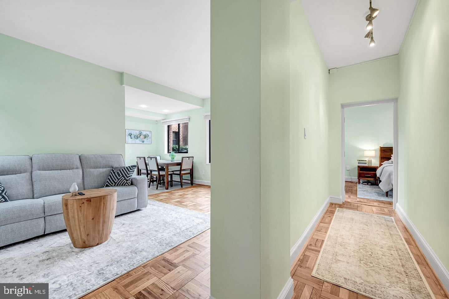 5112 MACARTHUR BOULEVARD NW #2 photograph