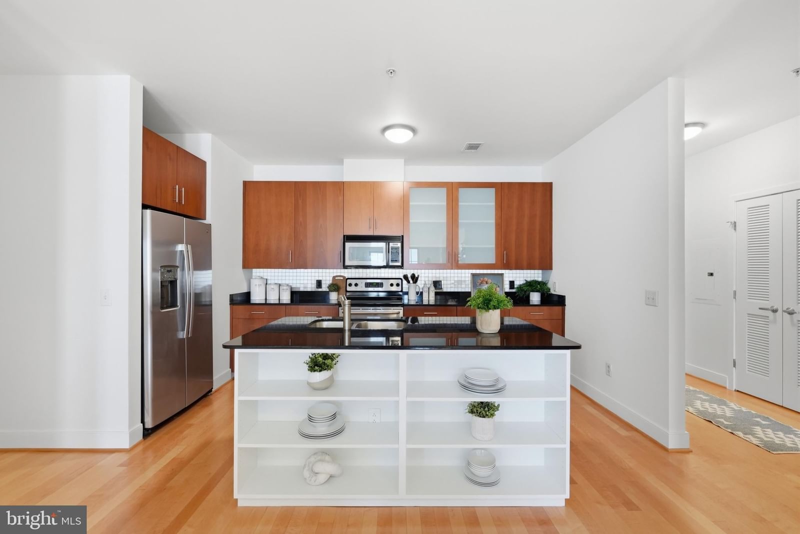 910 M STREET NW #1112 photograph