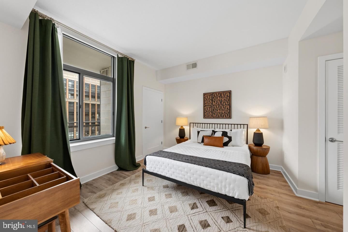 460 NEW YORK AVE NW #802 photograph