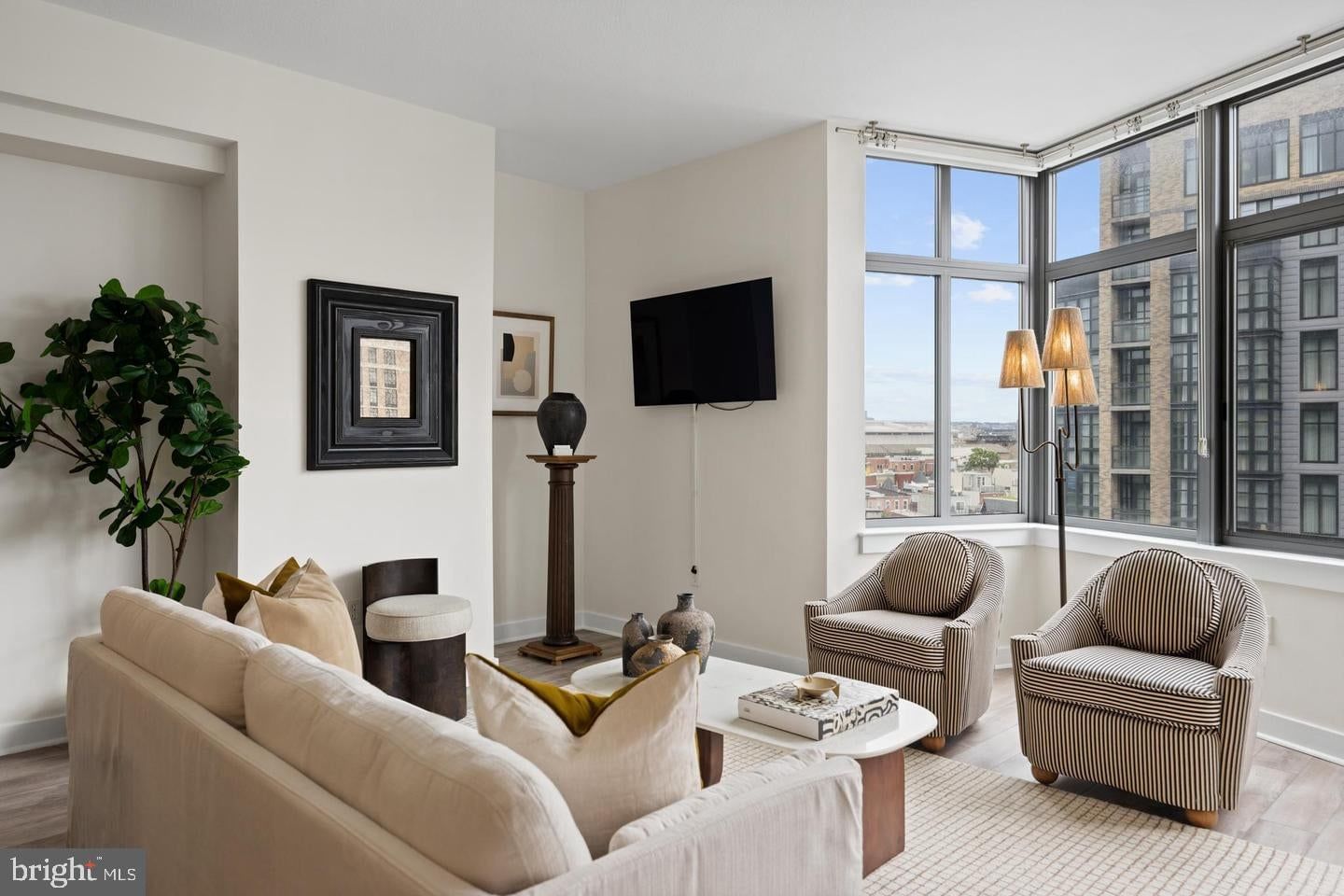 460 NEW YORK AVE NW #802 photograph
