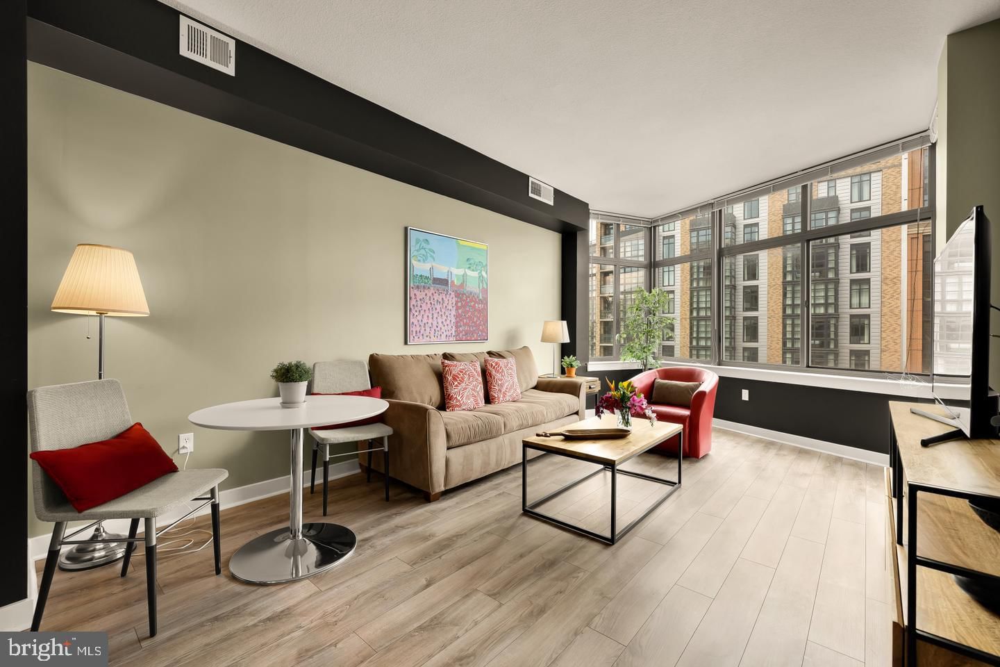 460 NEW YORK AVENUE NW #701 photograph