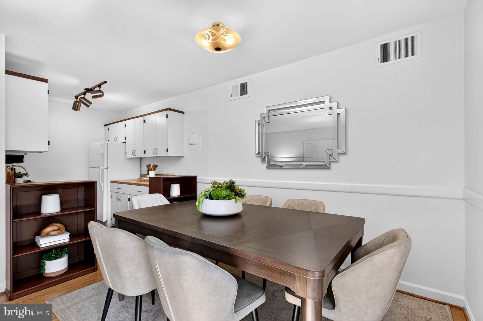 4114 DAVIS PLACE NW #104 photograph
