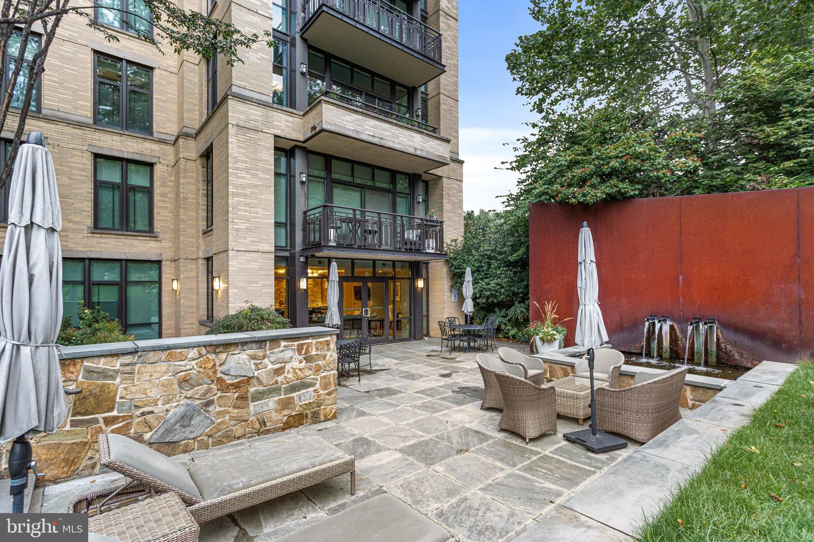 4301 MILITARY ROAD NW #609 photograph
