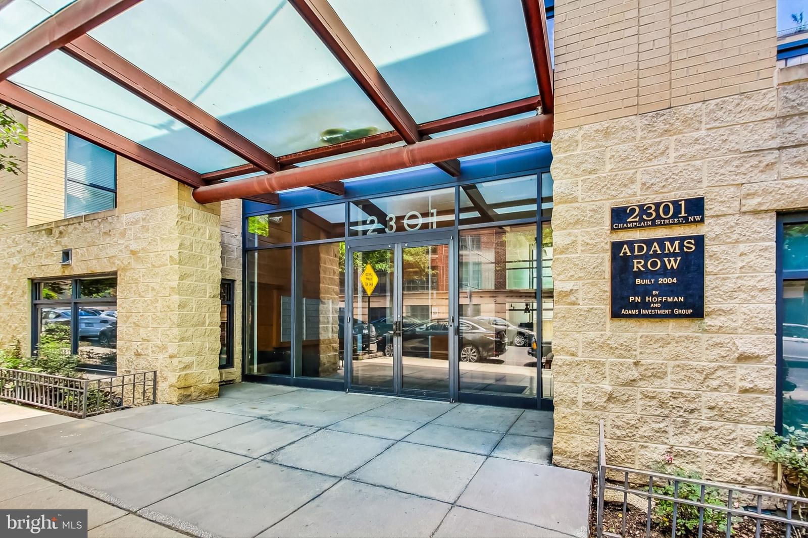 2301 CHAMPLAIN STREET NW #T04 photograph