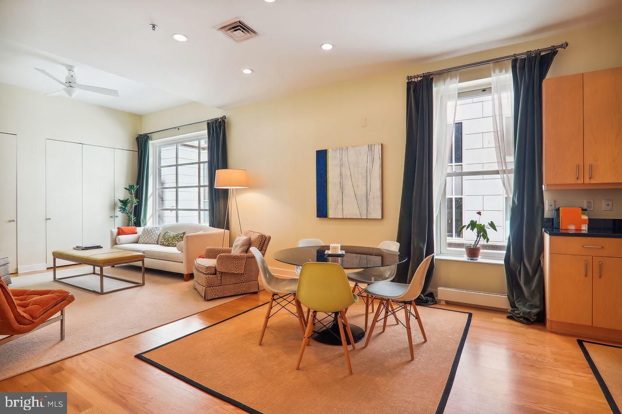 675 E E STREET NW #250 photograph