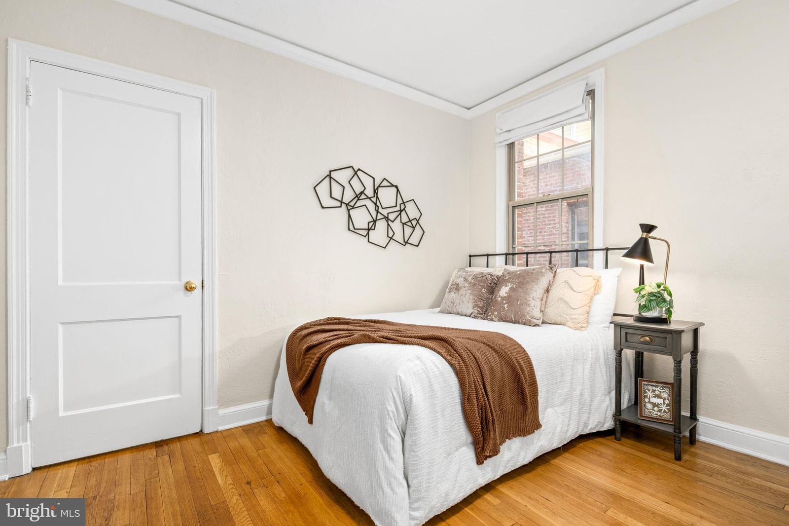 1439 EUCLID STREET NW #204 photograph