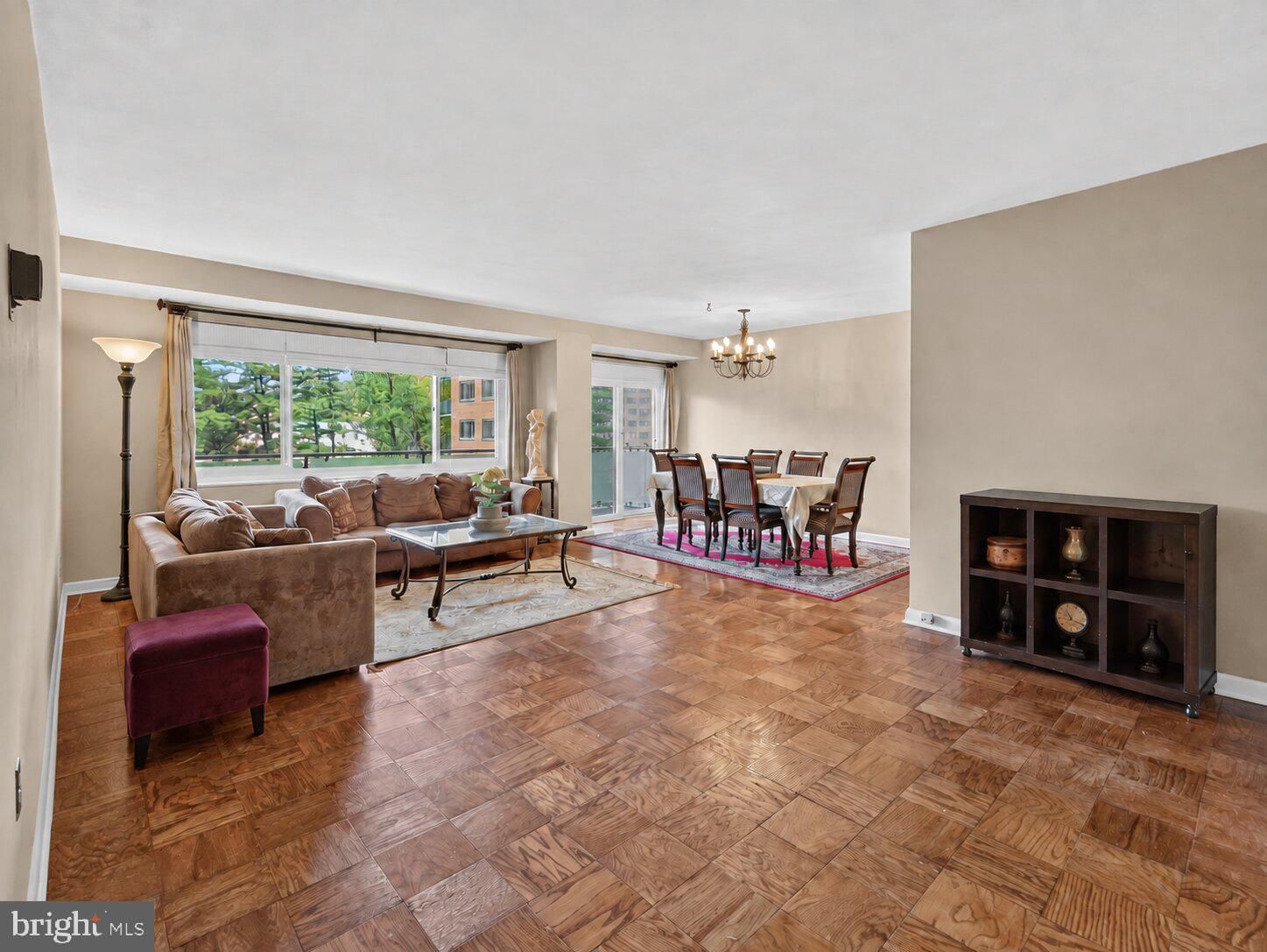 4201 CATHEDRAL AVENUE NW #820E photograph