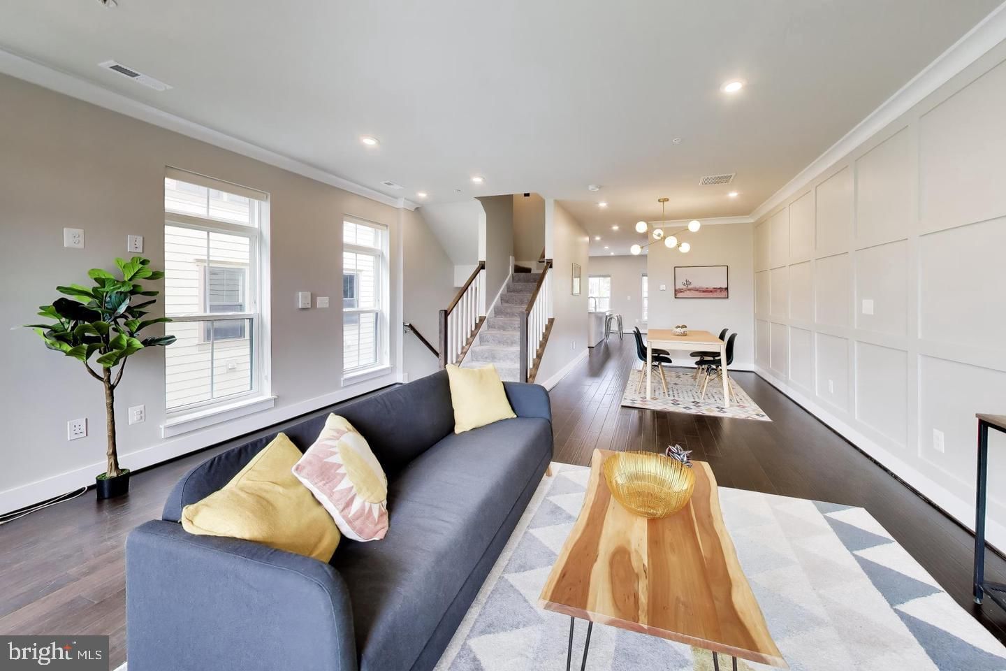 915 ELDER STREET NW #C photograph