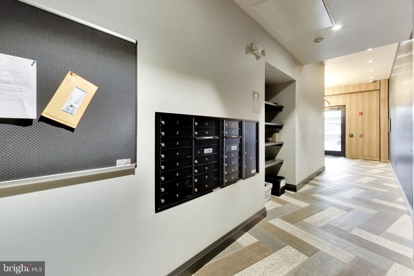 801 VIRGINIA AVENUE SE #203 photograph