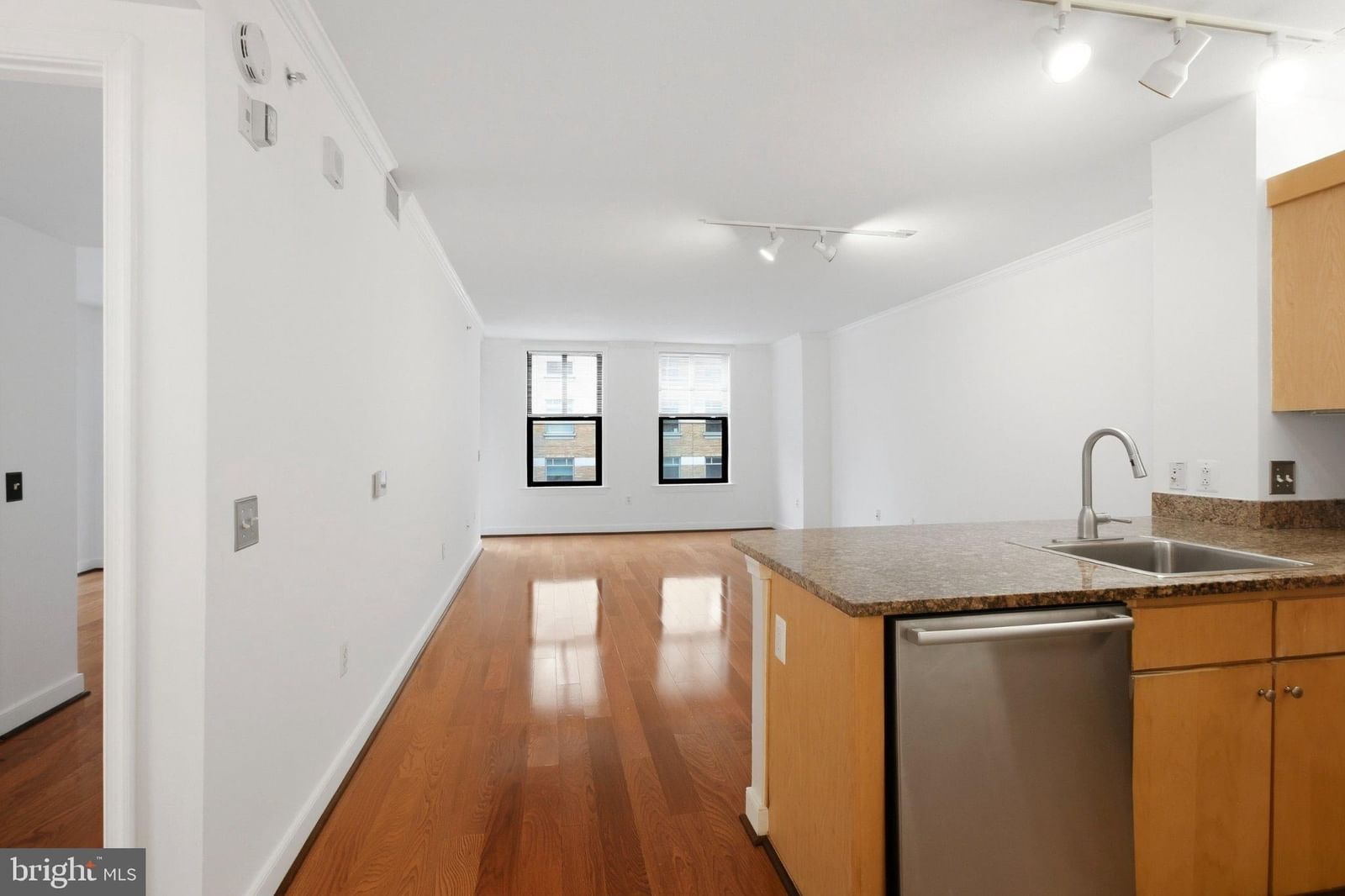 616 NW E STREET NW #721 photograph