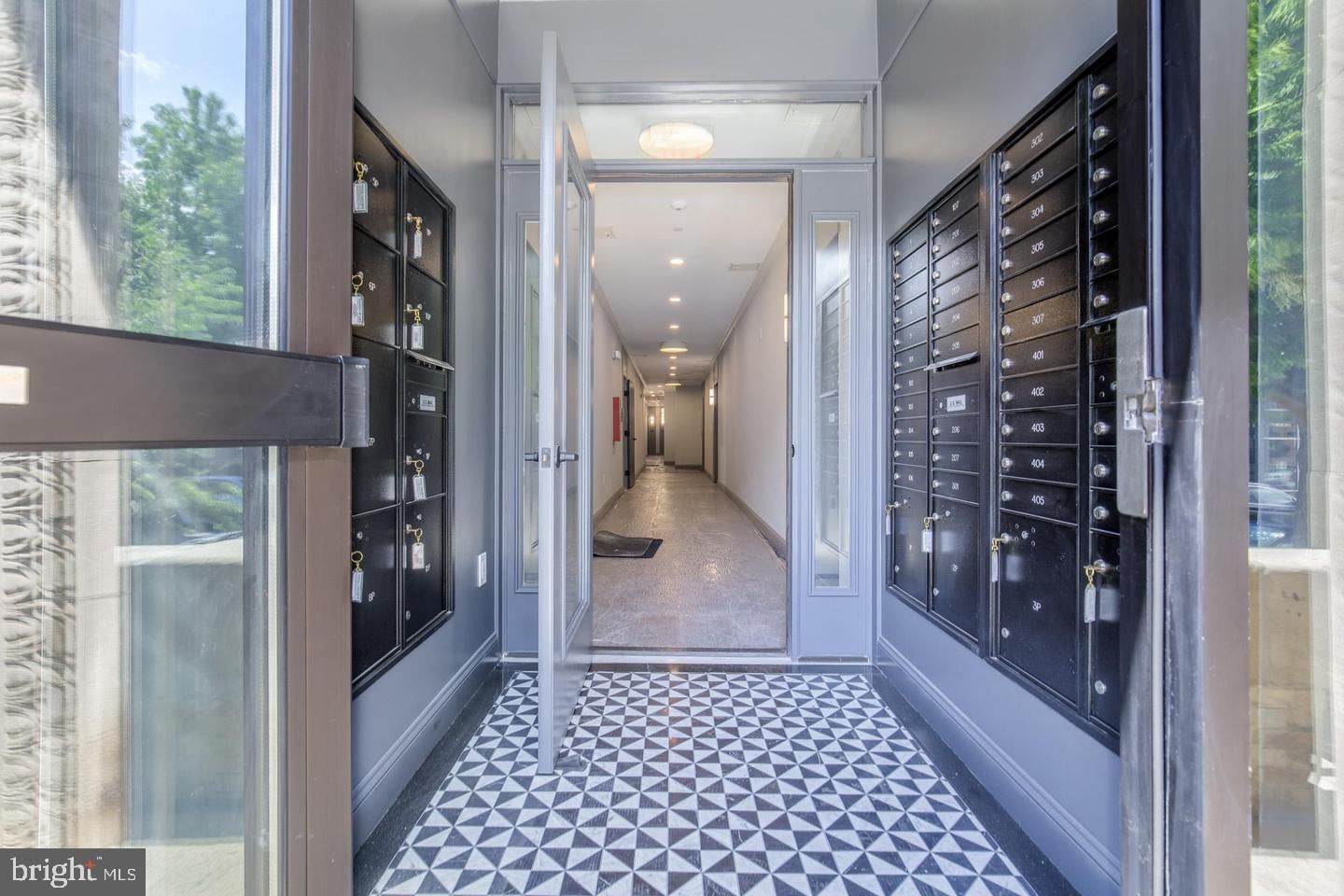 933 N STREET NW #101 photograph