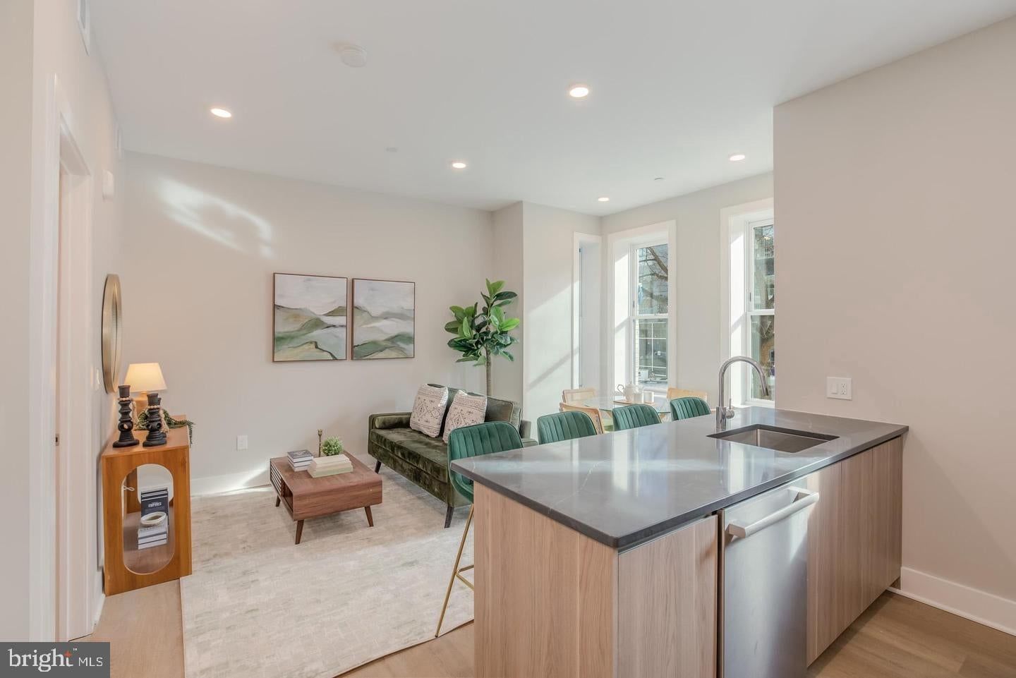 933 N STREET NW #101 photograph