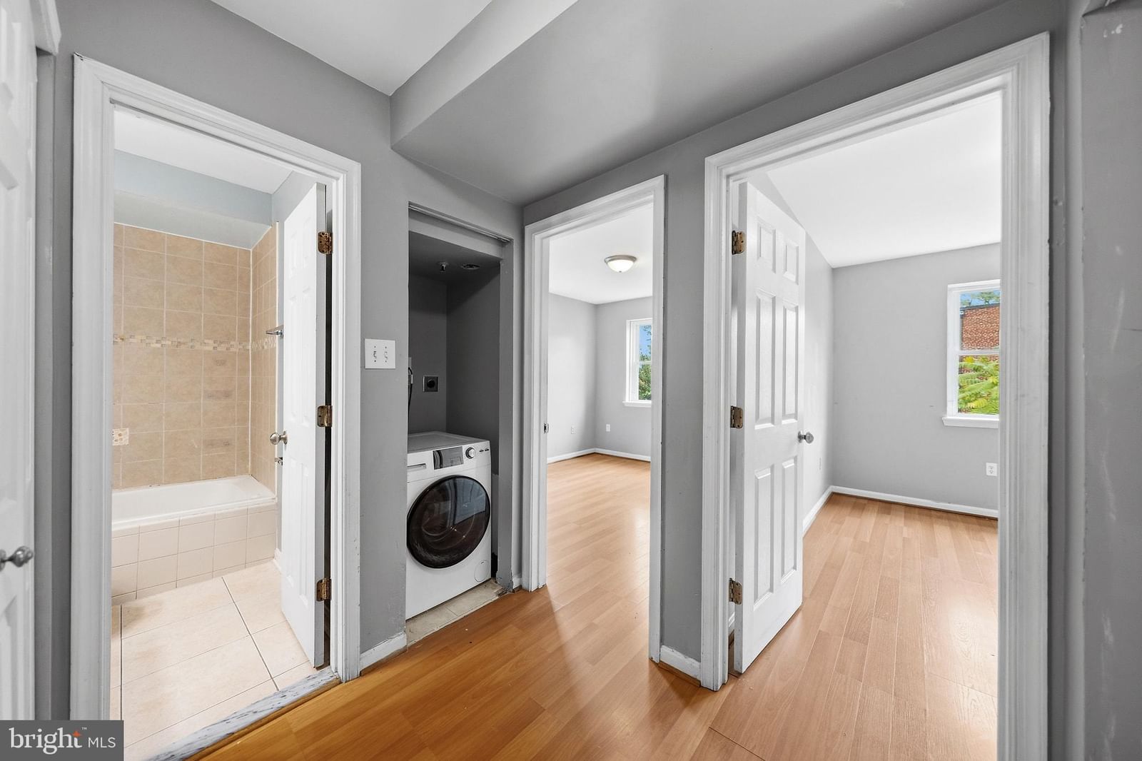 1310 CONGRESS STREET SE #302 photograph