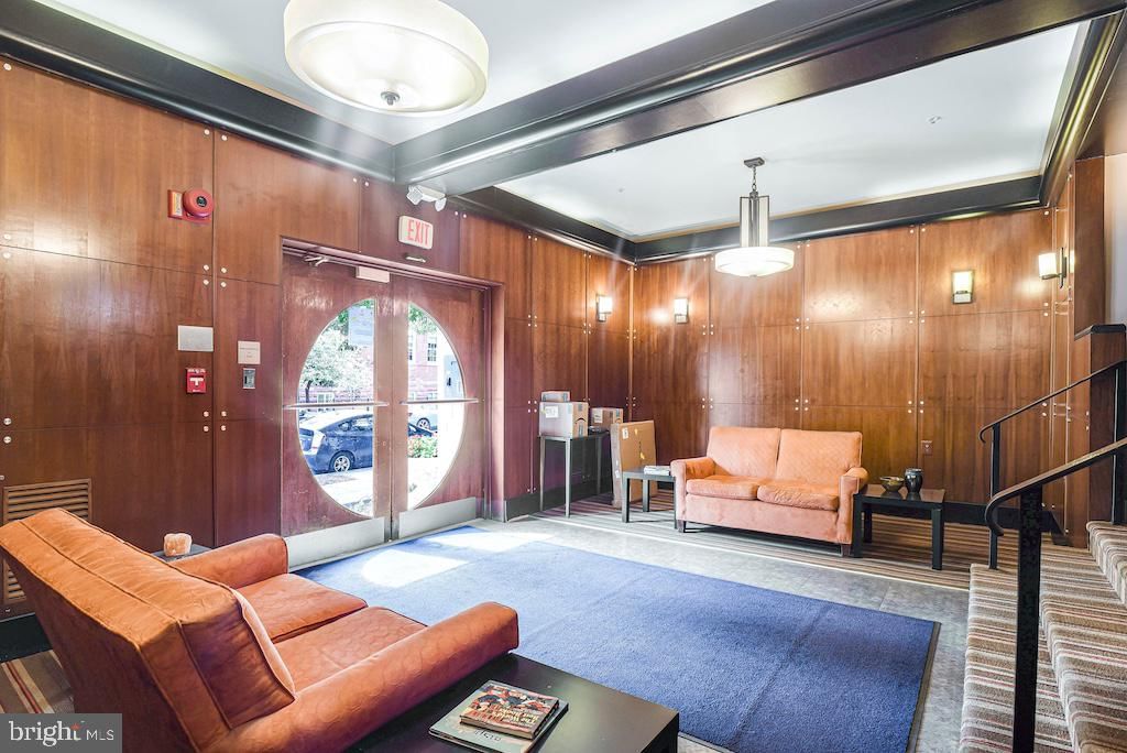 1727 R STREET NW #401 photograph