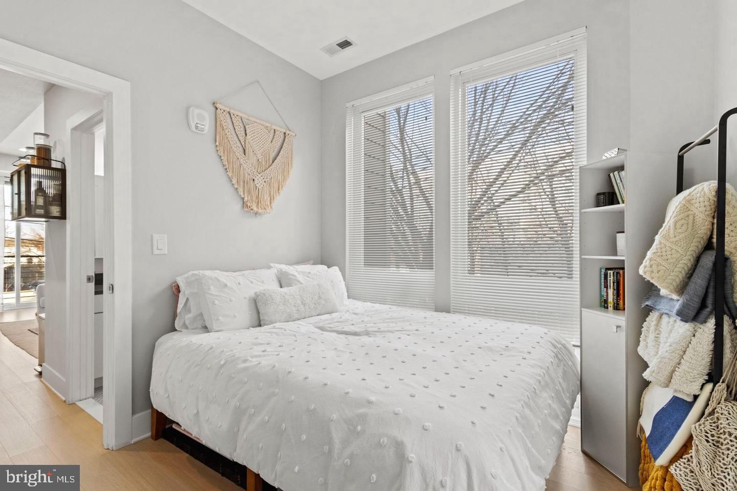 4016 GEORGIA AVENUE NW #4 photograph