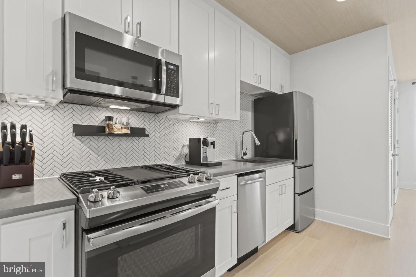 4016 GEORGIA AVENUE NW #4 photograph