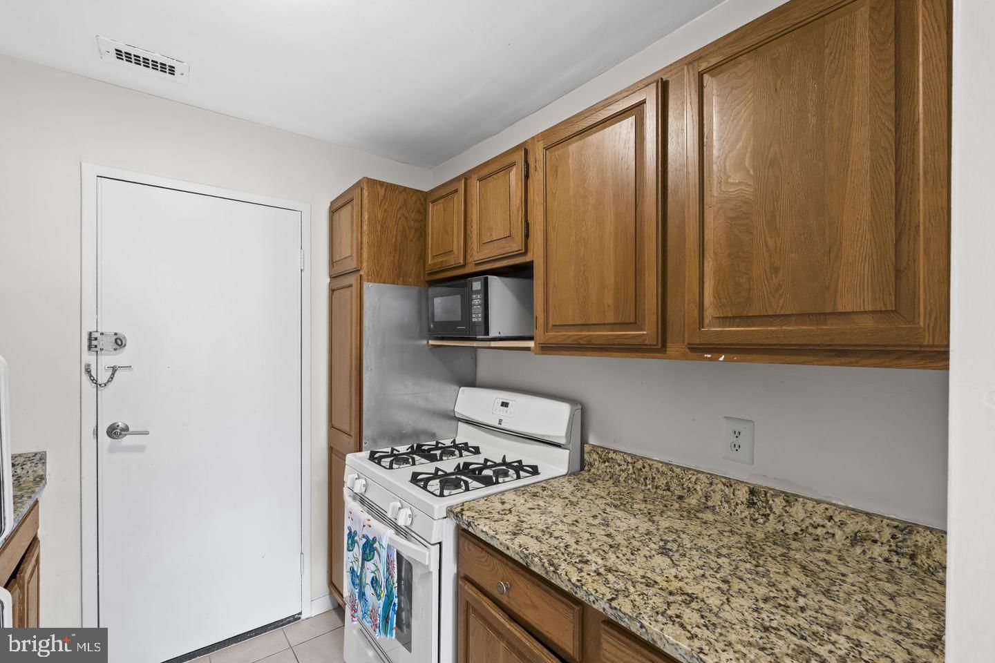 2829 CONNECTICUT AVENUE NW #503 photograph