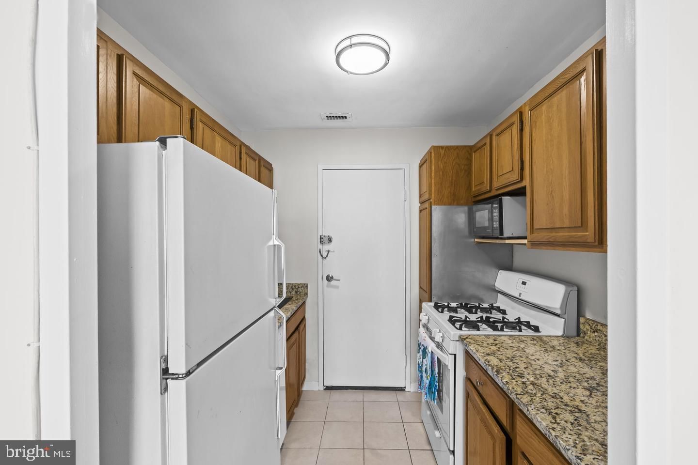 2829 CONNECTICUT AVENUE NW #503 photograph