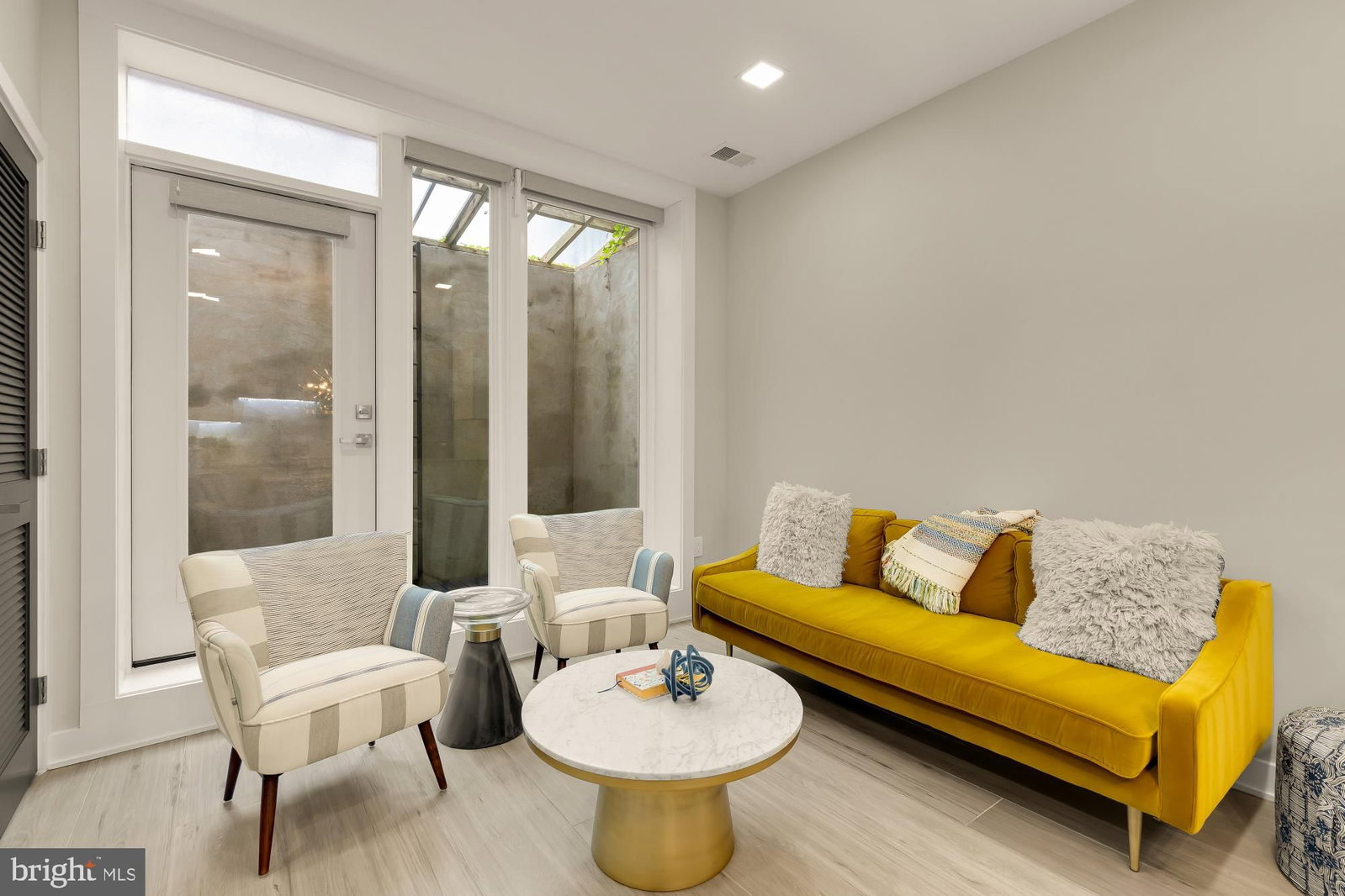 1355 BRYANT STREET NE #2 photograph