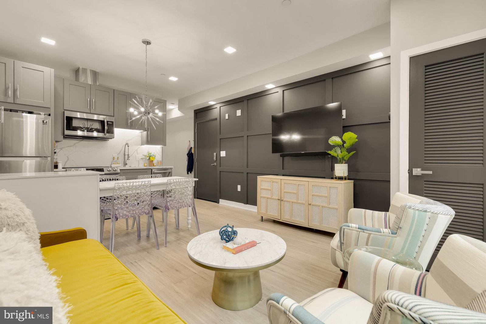 1355 BRYANT STREET NE #2 photograph