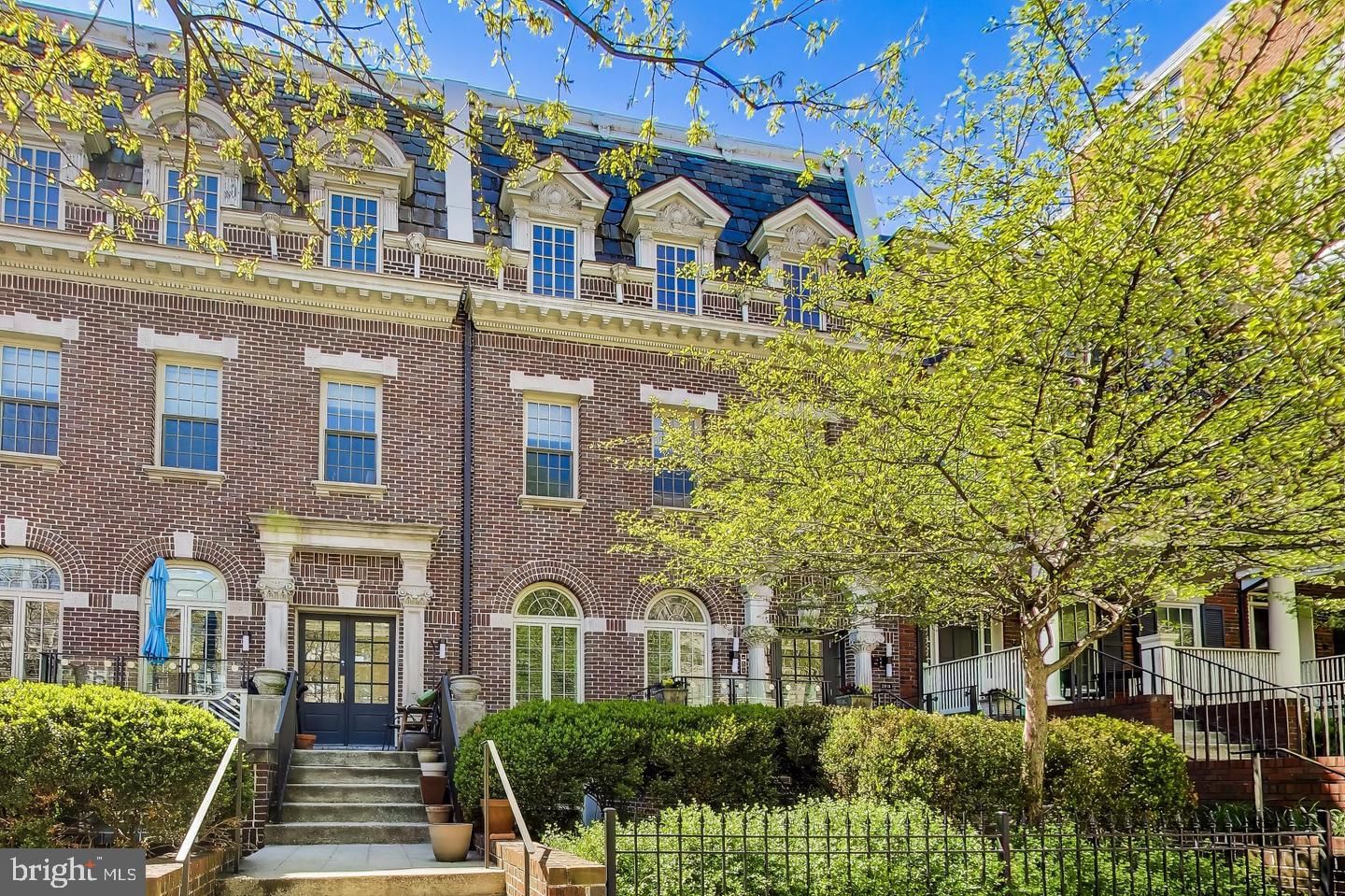 2818 CONNECTICUT AVENUE NW #14 photograph