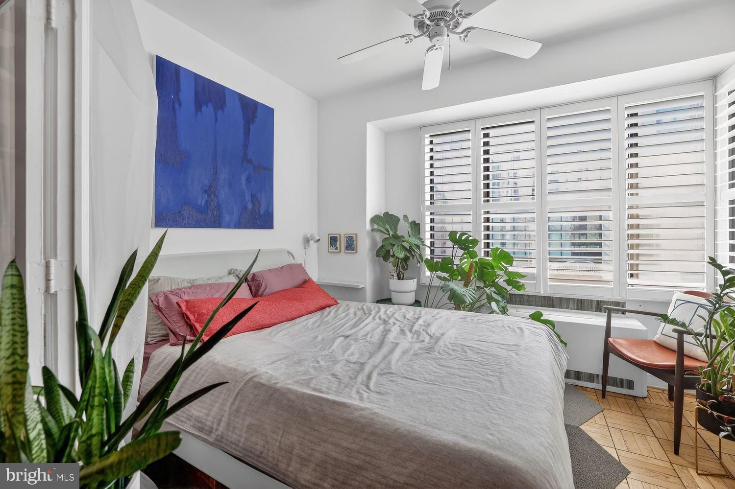 1 SCOTT CIRCLE NW #106 photograph