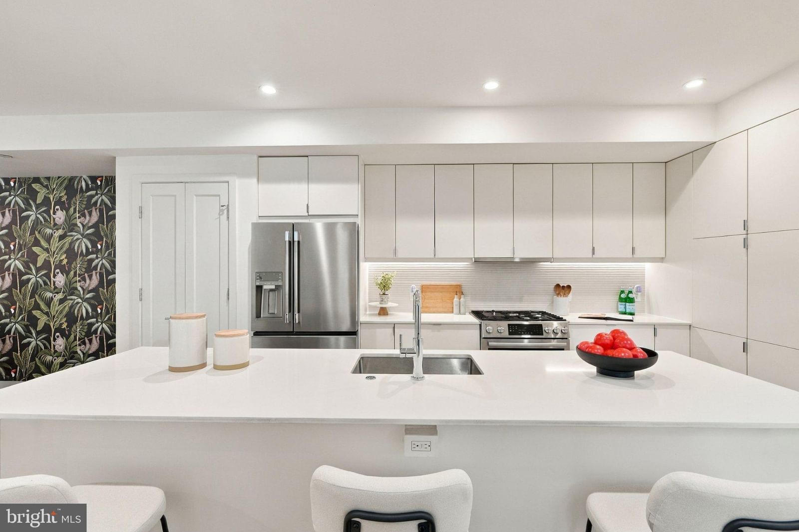 3554 10TH STREET NW #1 photograph