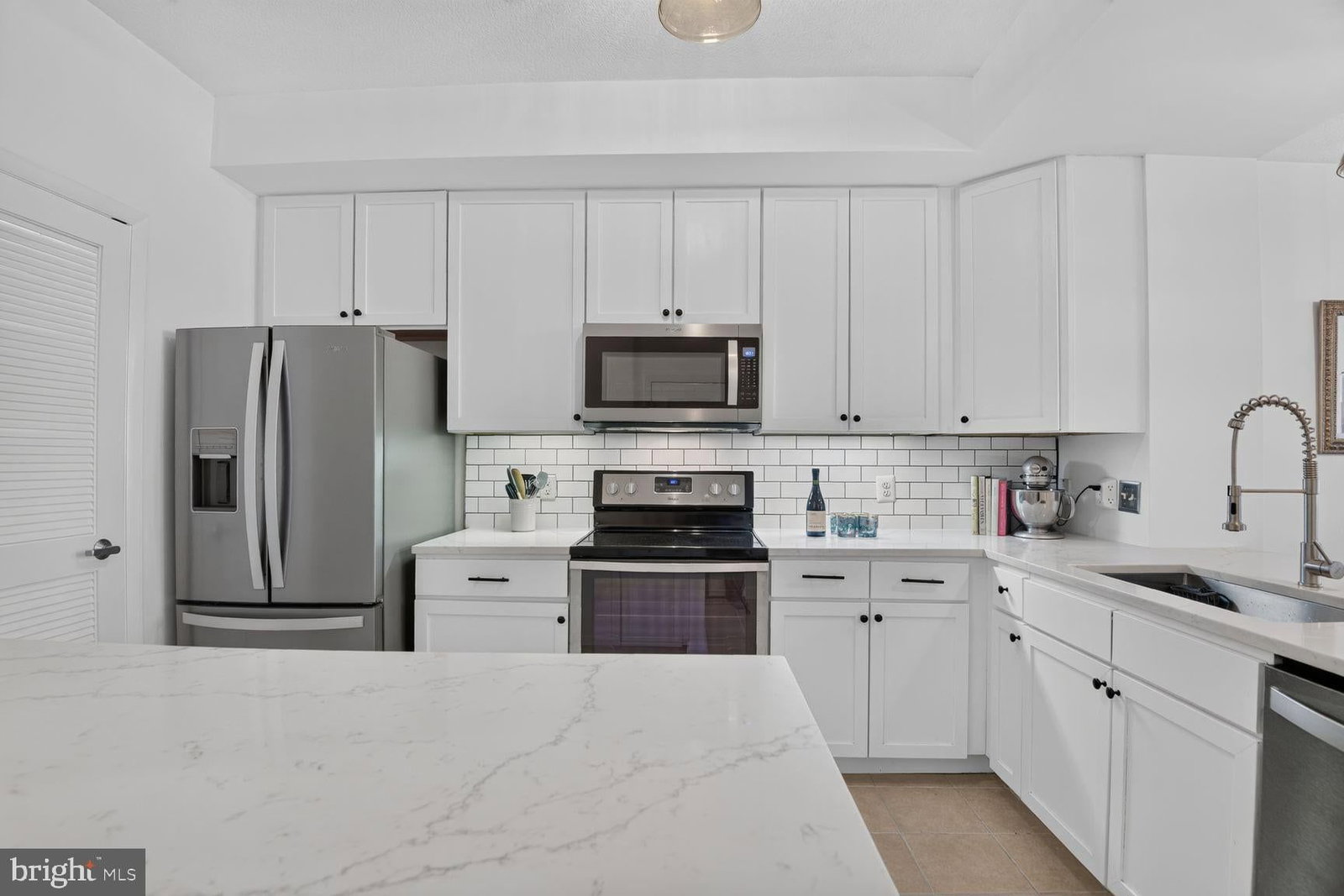 400 MASSACHUSETTS AVENUE NW #505 photograph