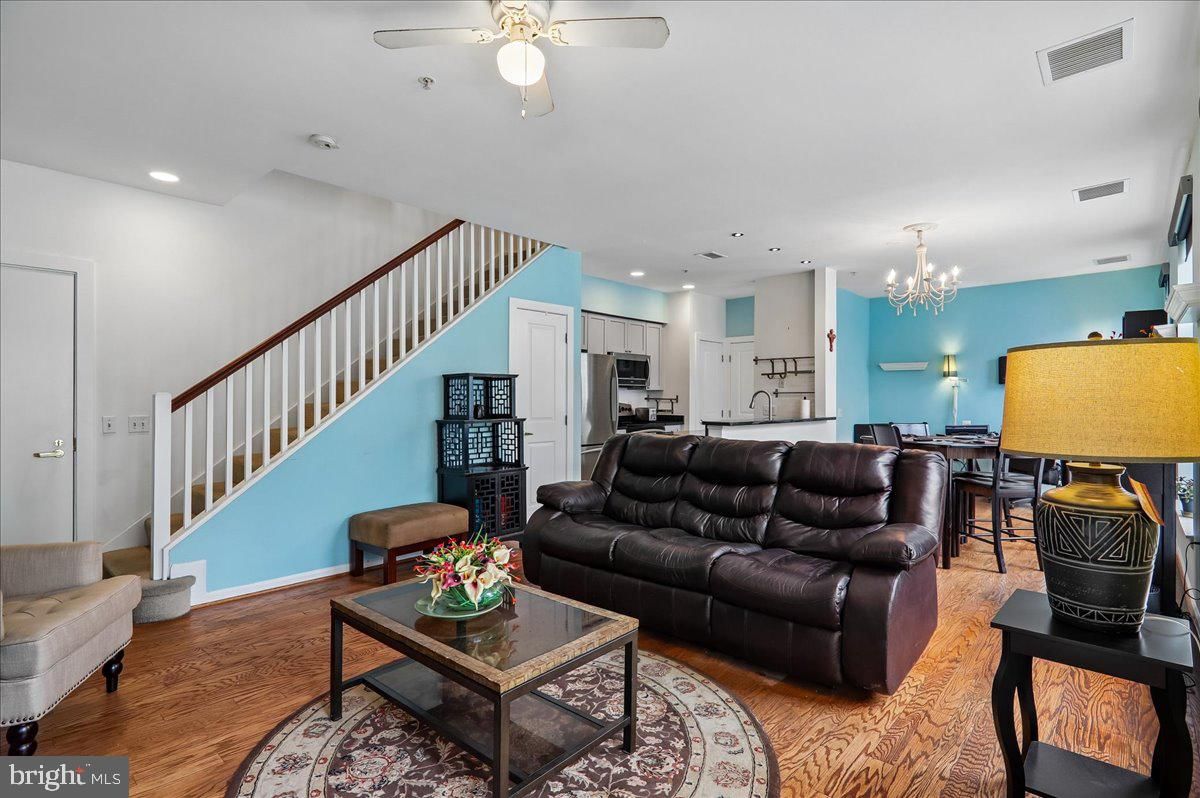 343 CEDAR STREET NW #316 photograph