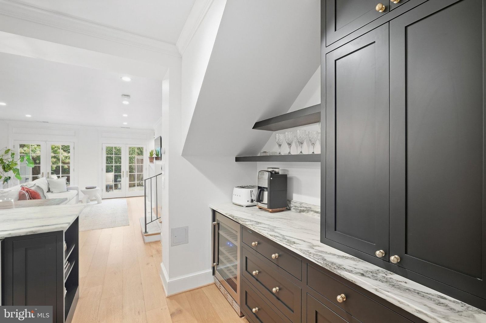 3249 SUTTON PLACE NW #C photograph