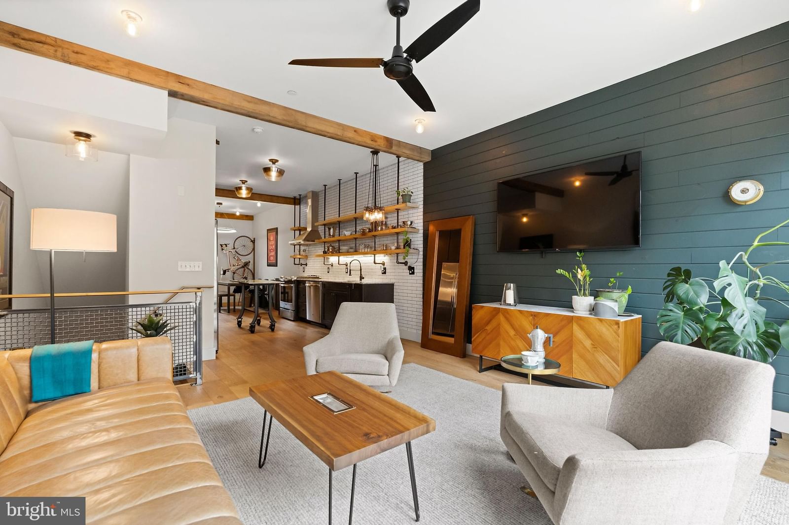 770 GIRARD STREET NW #1E photograph