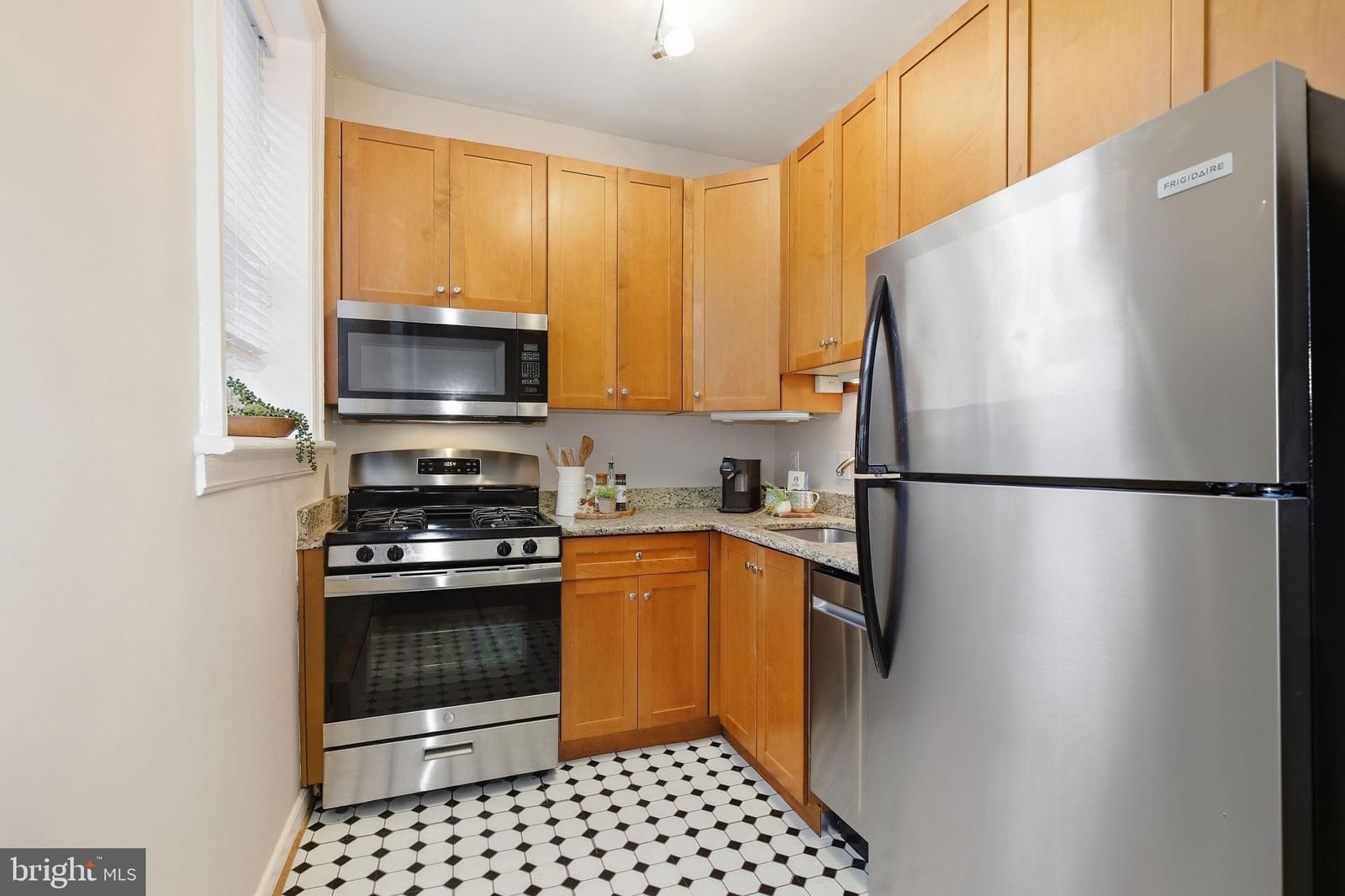 1831 BELMONT ROAD NW #204 photograph