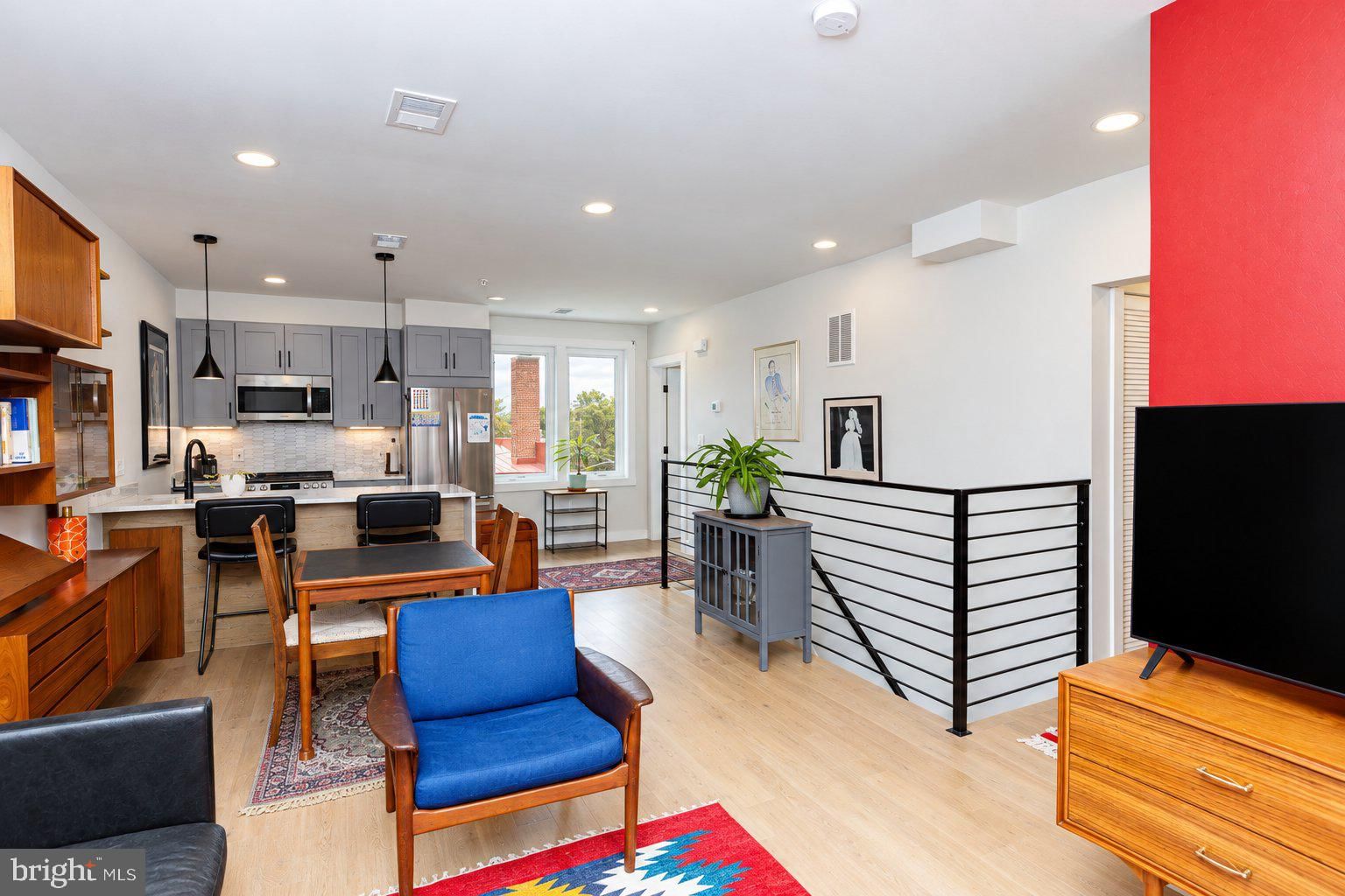 4001 7TH STREET NE #APT 7 photograph