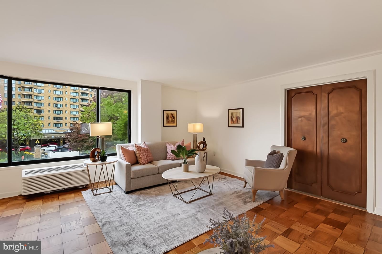 2501 CALVERT STREET NW #301 photograph