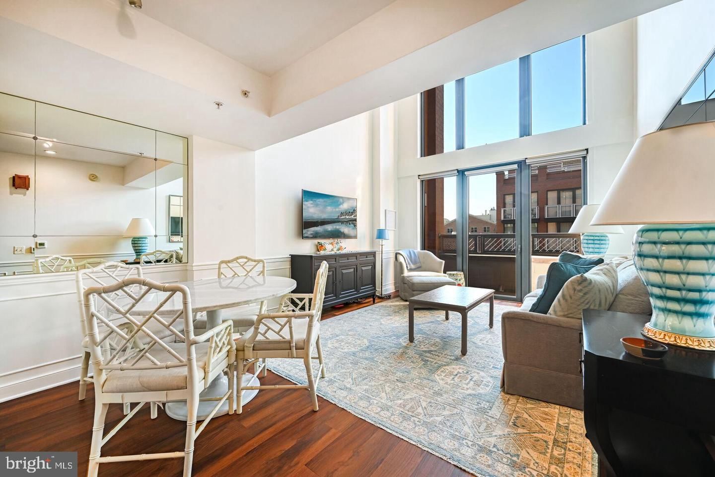 616 NW E NW #1150 photograph