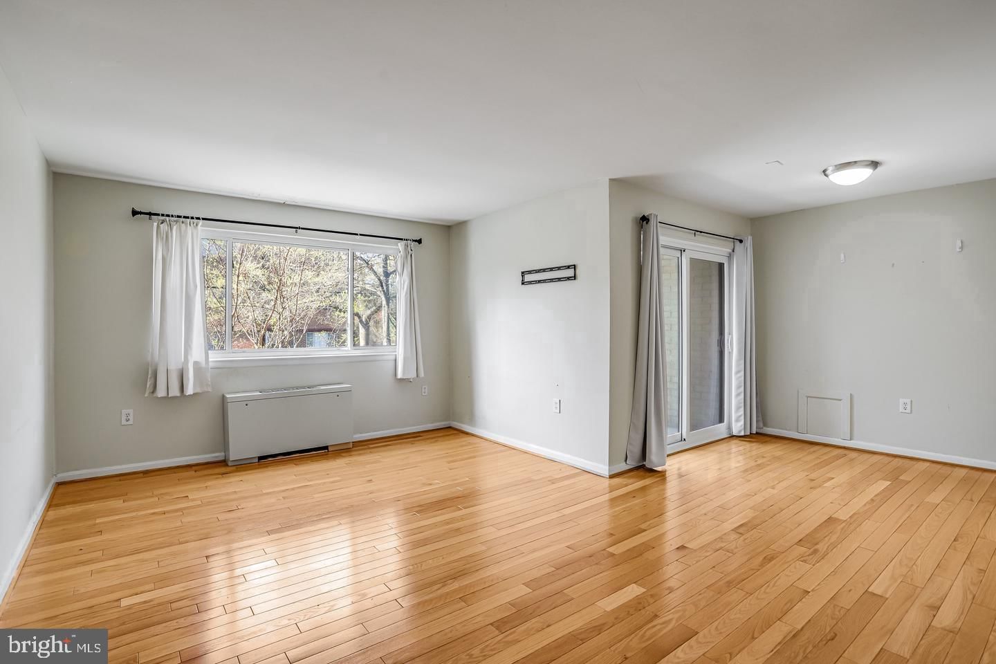 4555 MACARTHUR BOULEVARD NW #103 photograph