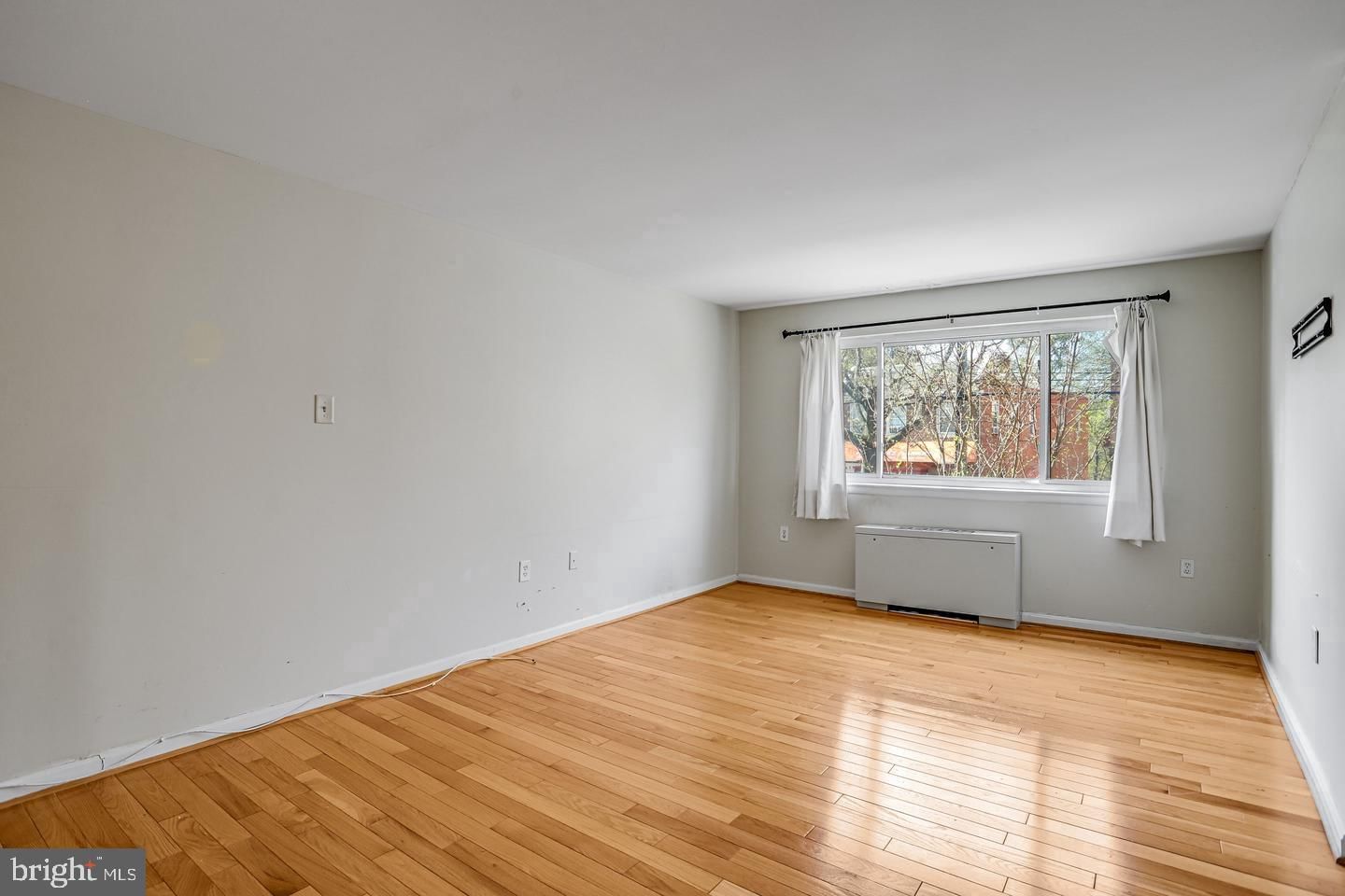 4555 MACARTHUR BOULEVARD NW #103 photograph