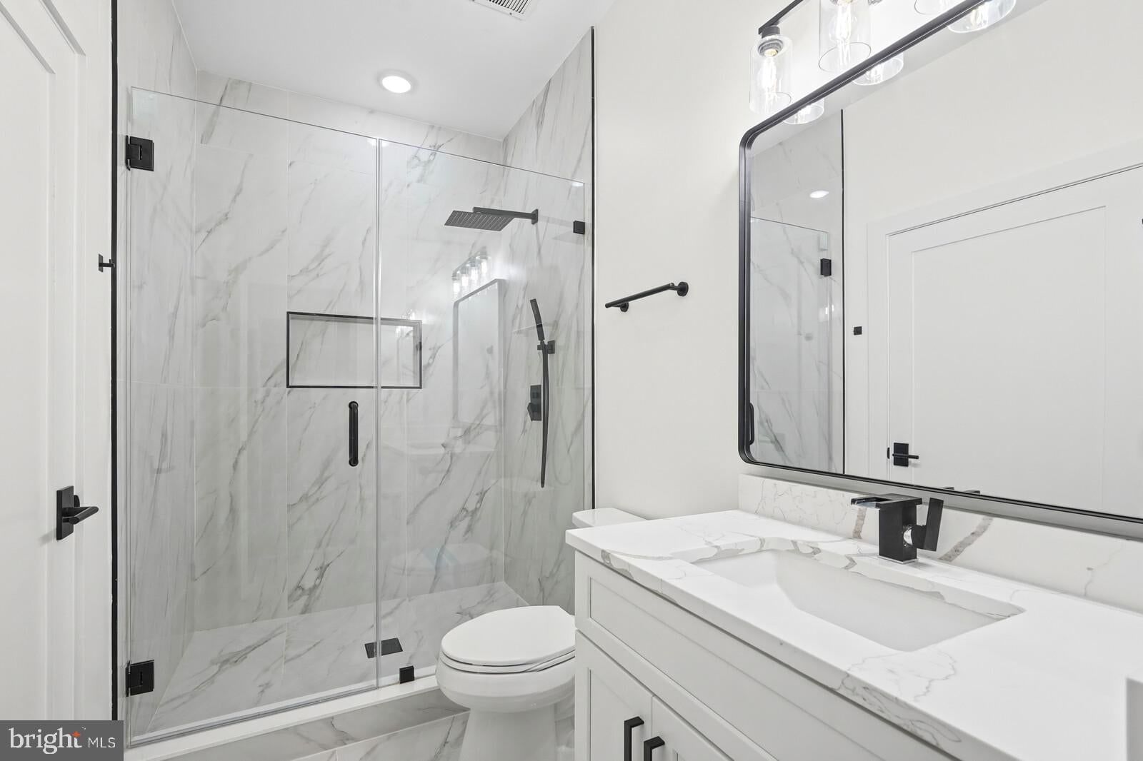 1341 PENNSYLVANIA AVENUE SE #3A photograph