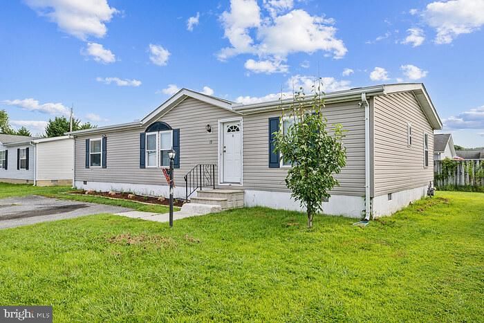 19 KAREN PL, DOVER 19901, DE