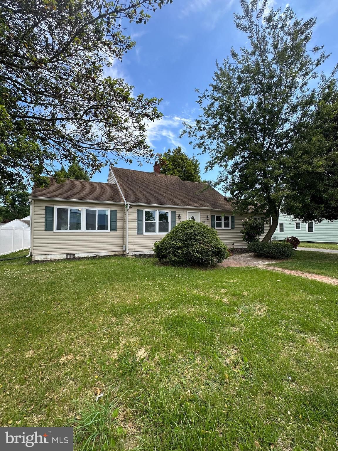 822 WHITE OAK RD, DOVER 19901, DE