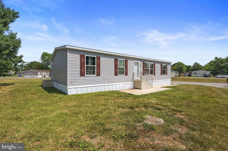 1061 LITTLE CREEK ROAD Unit 143