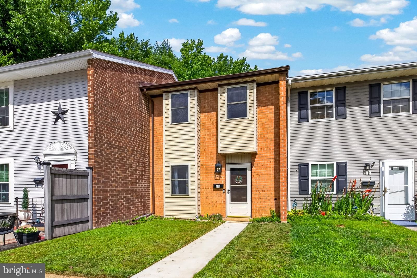 21 SAILBOAT CIR, NEWARK 19702, DE