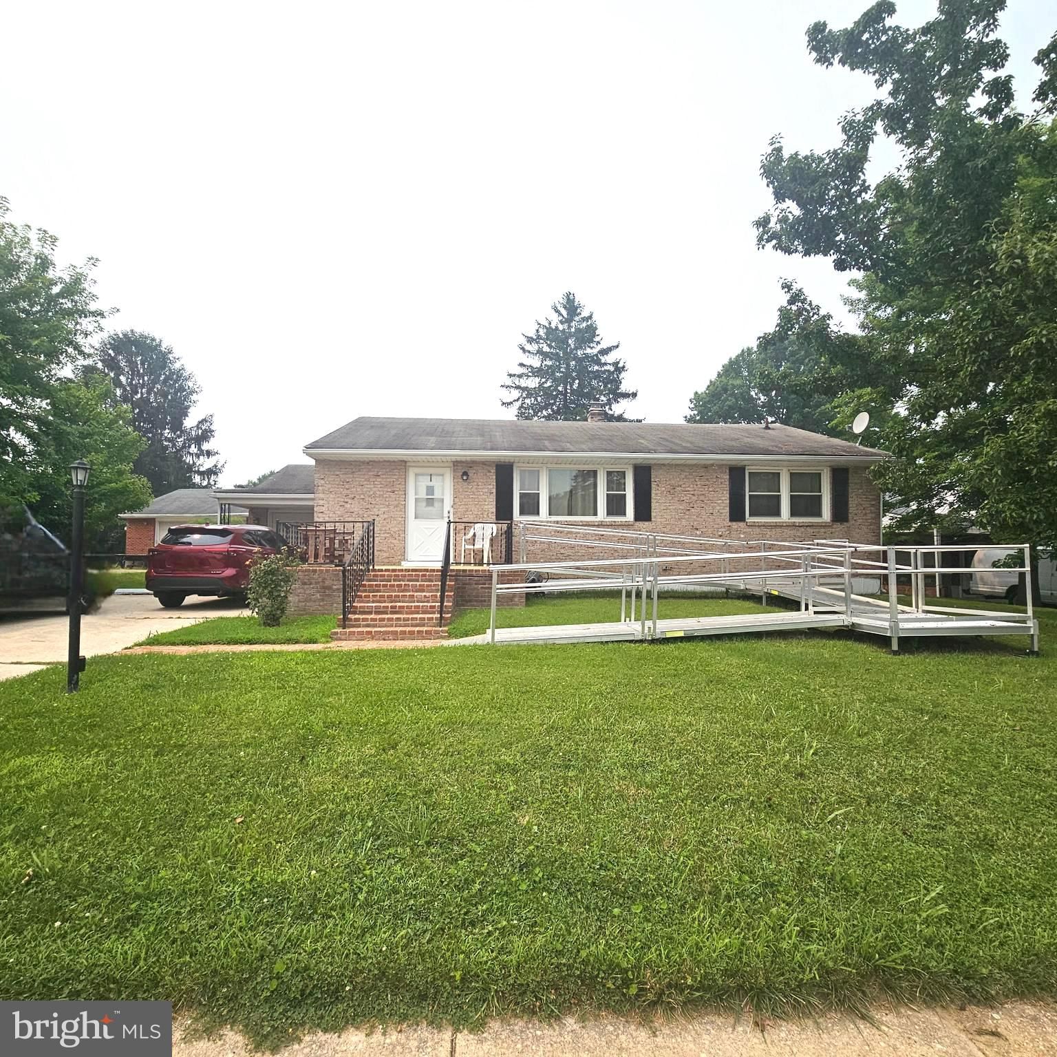 76 TIVERTON CIR, NEWARK 19702, DE