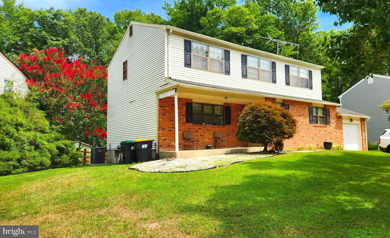 22 BROADLEAF DR, NEWARK 19702, DE