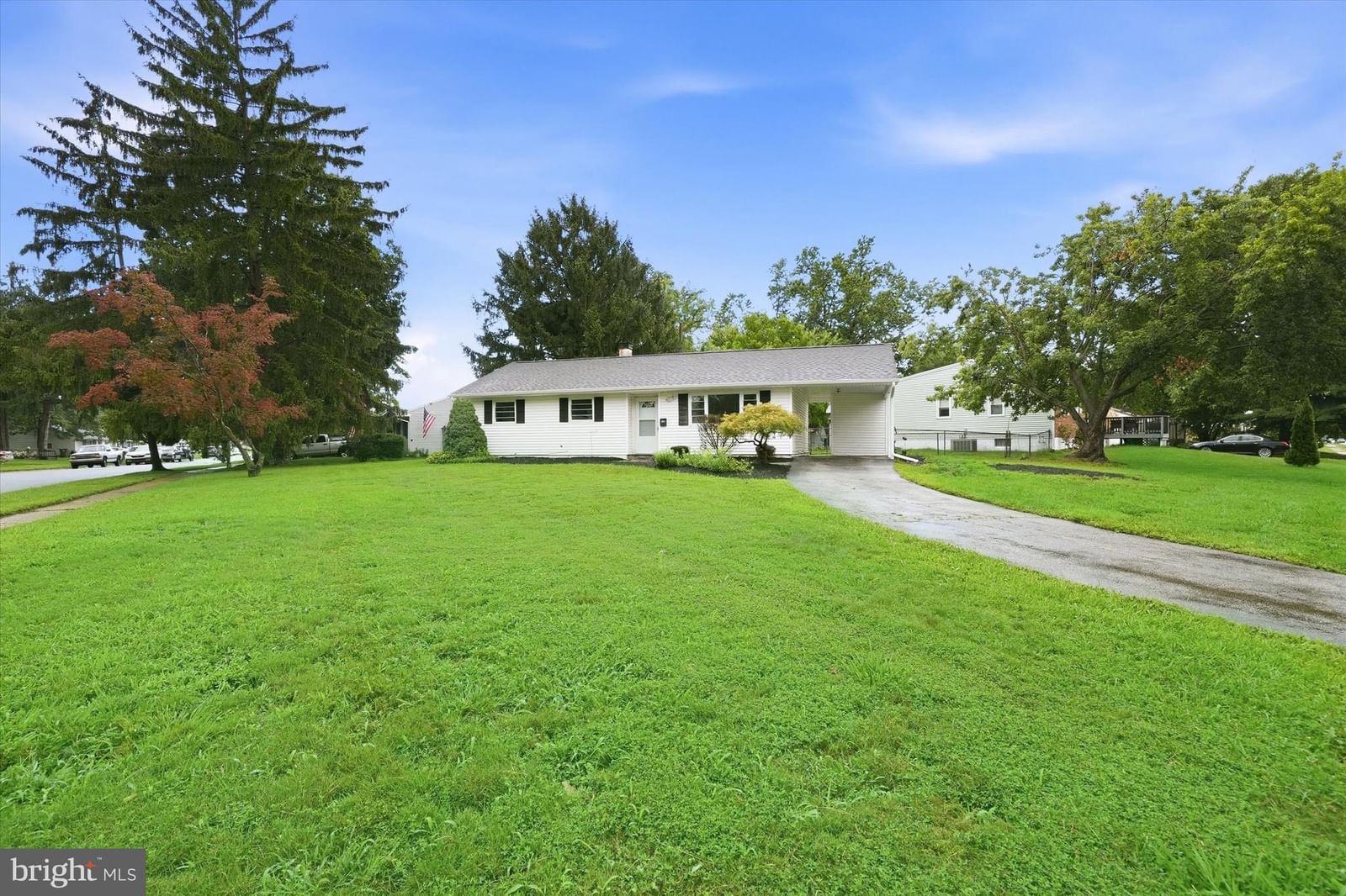 404 S BROWNLEAF RD, NEWARK