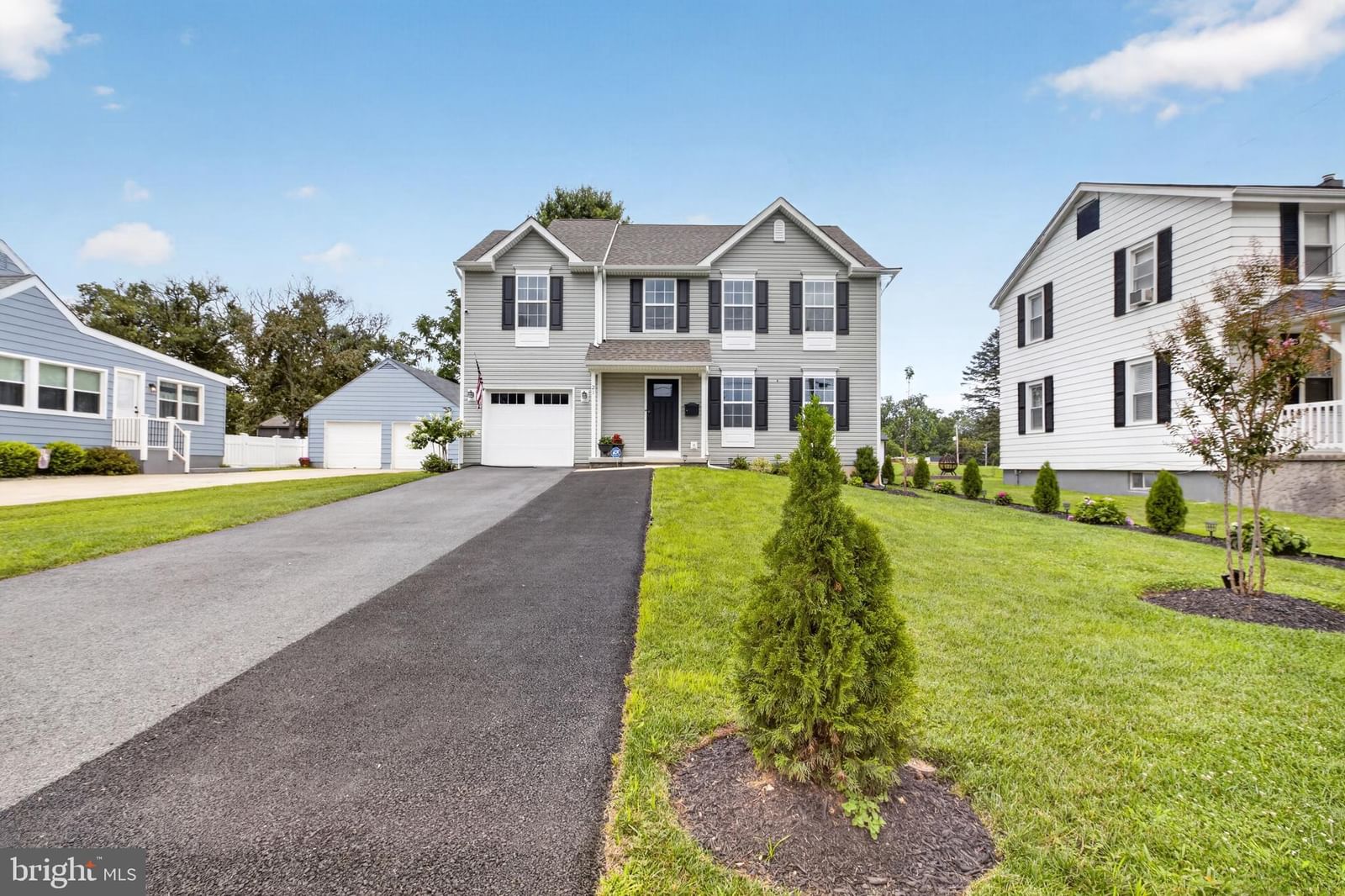 21 REDWOOD AVE AVE, WILMINGTON 19804, DE