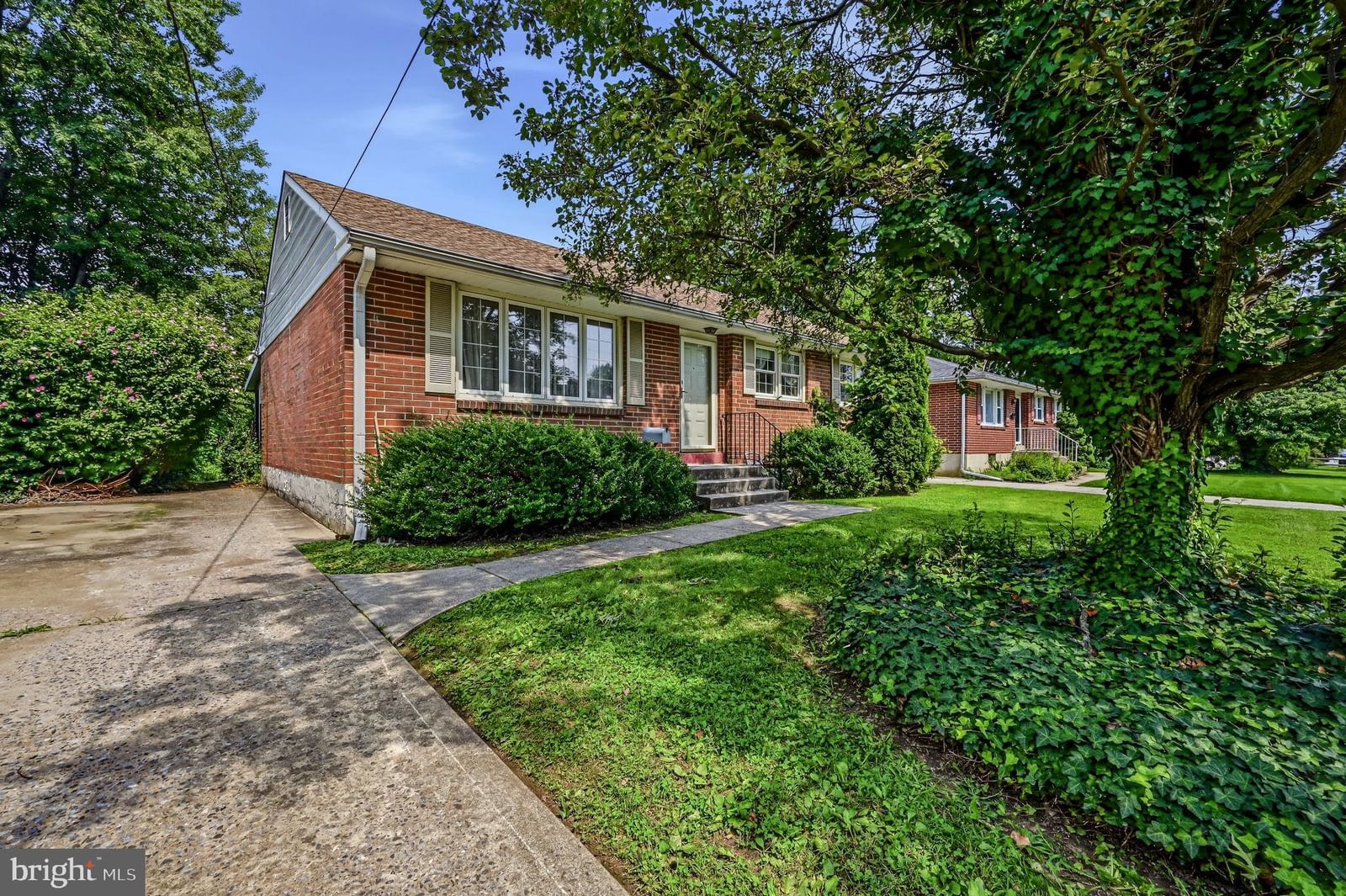 319 DELAWARE AVE, CLAYMONT 19703, DE