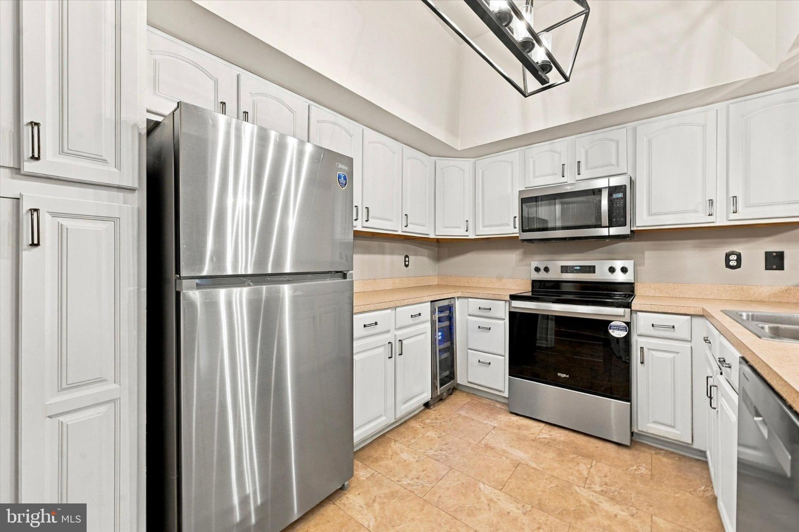 5401 DIANA DRIVE #187 photograph
