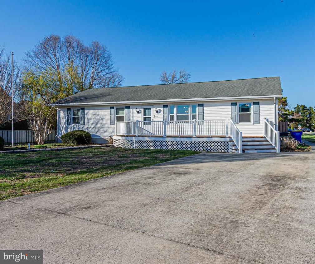 37725 E POND CIR, SELBYVILLE 19975, DE